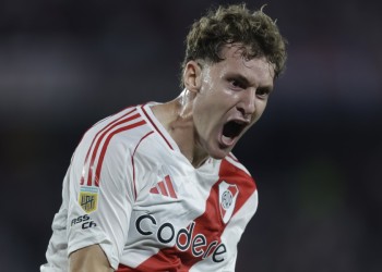 River volvió al triunfo contra Atlético Tucumán