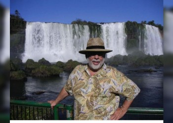 El aclamado cineasta Francis Ford Coppola visitó las Cataratas y compartió su asombro
