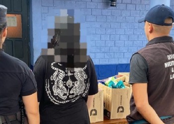 Le robó la tarjeta de crédito a su amiga y con ella realizó compras millonarias