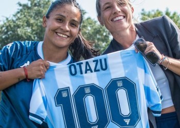 La posadeña Milagros Otazú, la primera futbolista en alcanzar los 100 partidos con Racing