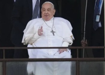 “¡Gracias a todos!”: el papa Francisco reapareció en público