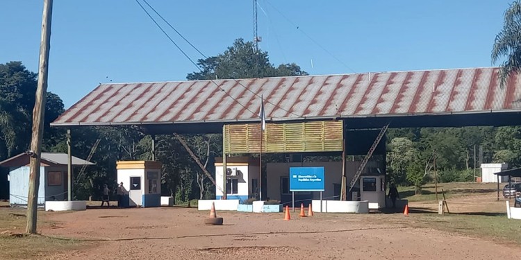 CASI LISTO. Solo falta la firma de las autoridades para ponerle fecha al inicio de los controles migratorios brasileños en el Paso Rosales en el verano ya 2026. (Archivo)