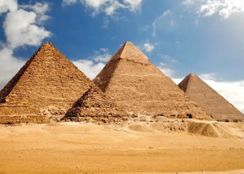 ¿Hay una sorprendente megaestructura bajo las pirámides de Giza?