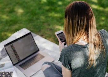 Cuatro razones por la que sigue deteriorándose la salud mental de los jóvenes