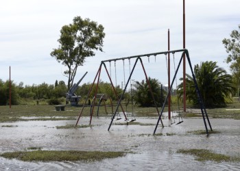 Temor: en Bahía Blanca suspenden actividades por advertencia de tormentas