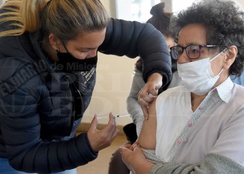 El primer envío de vacunas antigripales alcanza para el 5,7% de la población meta