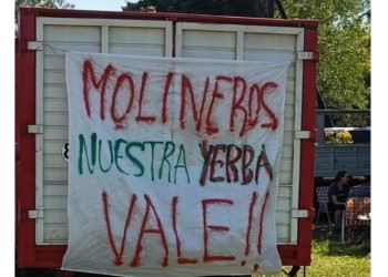 Yerbateros de Oberá se sumaron a la protesta con un acampe permanente