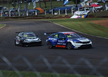 TCR: Leo Pernía hizo la pole y va por todo en Oberá