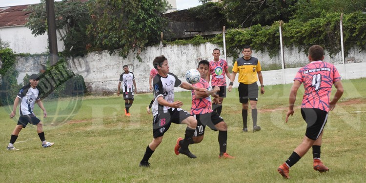 SIN GOLES. Atlético Posadas y Libertad igualaron 0-0.