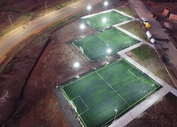 Costa Sur inauguró tres canchas  de primer nivel para jugar fútbol 5