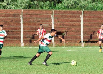 AEMO ganó y tomó la delantera en la Liga Obereña