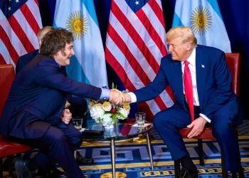 Argentina negocia con Estados Unidos tener arancel cero para 50 productos