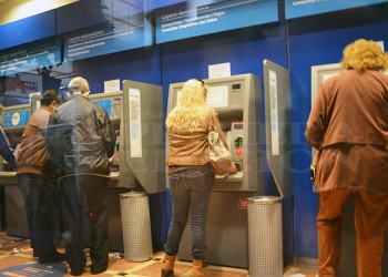 Alerta por débitos no autorizados que son engorrosos para dar de baja