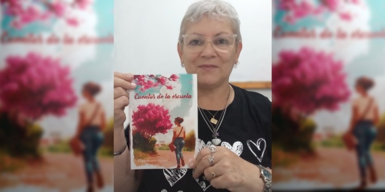 EXPERIENCIAS DEL AULA. Fanny Beatriz Aguirre presentó su primer libro “Cuentos de la escuela”, donde rescata historias y experiencias.