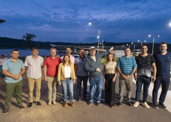 Passalacqua inauguró las luces en el puente Yabebiry con fondos provinciales: “Hay veces que la Nación se olvida de nosotros”