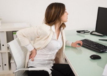 Cuida las posturas corporales