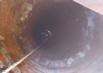 Jardín América: Rescatan a una niña que cayó a un pozo de más de siete metros