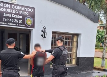Rompió el vidrio de un comercio, las cámaras lo “pillaron” y terminó arrestado