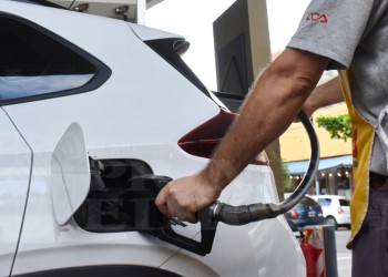 Gerónimo Sanabria: “Tenemos un proyecto de ley para prohibir” el autodespacho de combustible