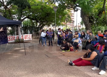 Docentes del FTEL definen los próximos pasos en una asamblea provincial