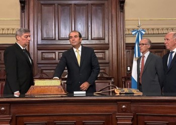 García-Mansilla: cada día es más difícil su permanencia en la Corte