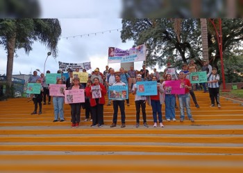 Dos de Mayo marchó exigiendo justicia por la muerte de Cristian Spiecker, su mujer e hija
