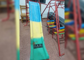 Insólito robo de un tobogán: dos detenidos por el hecho