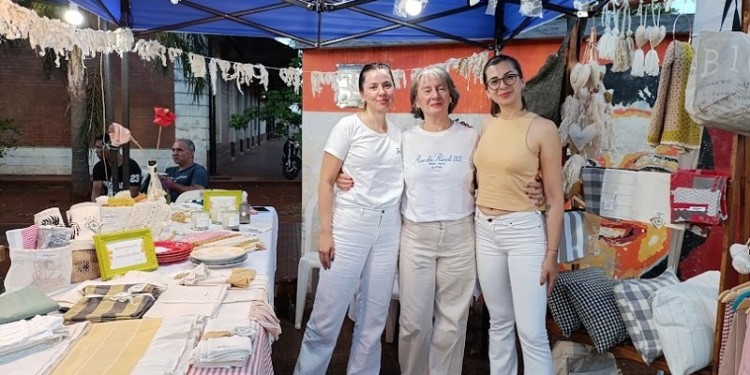 El emprendimiento de Laura y sus hijas Inés y Mili, @artimisa_deco