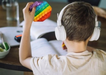 Un chico con TEA “debe estar en el sistema educativo común”