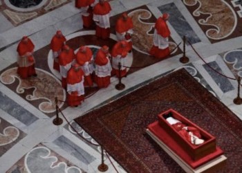 Cómo impacta la muerte del Papa en la sociedad y la política argentina