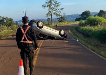 Alcohol al volante: volcaron en la ruta y terminaron en comisaría