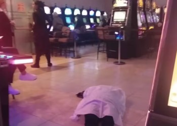 Mar del Plata: Jubilada falleció en un Bingo y todos siguieron apostando junto al cadáver