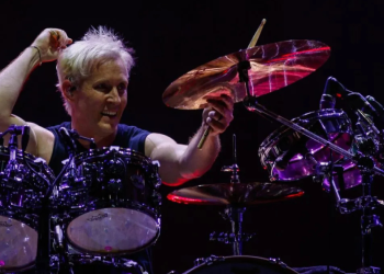 Foo Fighters echó a su baterista Josh Freese: “No me dieron una razón”