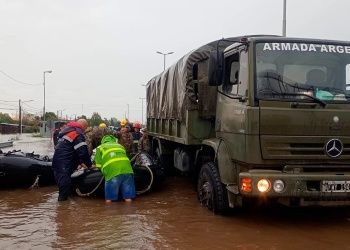 Corte total del tránsito vehicular en el puente Zárate-Brazo Largo