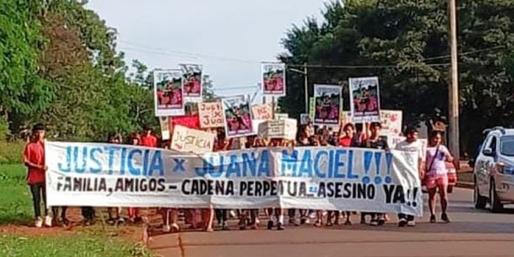 RECLAMO EN LA CALLE. La manifestación fue pacífica y con un solo pedido: justicia.