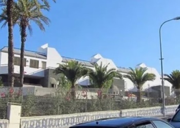 Conmoción en Tenerife: investigan la muerte de una joven argentina