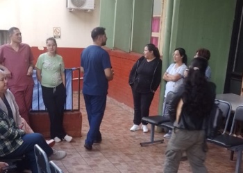 Trabajadores de salud y educación en lucha: distintos paros pero reclamos similares