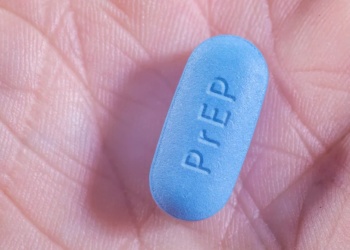 La PrEP como barrera contra el VIH: advierten sobre su uso sin protección adicional
