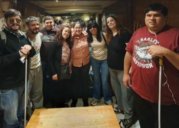 “No nos contratan para poder trabajar de lo que estudiamos”