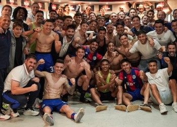 El Ciclón sopló fuerte con uno menos: arrolló a Tigre y se metió en cuartos de final