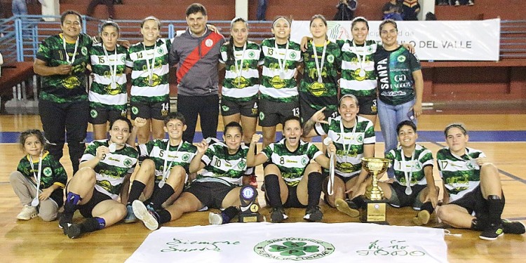 OBJETIVO CUMPLIDO. Las chicas del Santo ya piensan en la máxima categoría del futsal de CAFS, de cara a 2026.