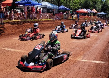Campo Grande: noche de velocidad en el Karting terrado