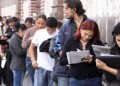 Dos caras de la crisis: desempleo joven y trabajo en la tercera edad