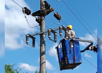 Nuevo seccionador en la línea de 33 kV optimizará el servicio en Roca, Santo Pipó e Hipólito Yrigoyen