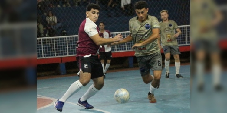 RECTA FINAL. Los equipos buscan sumar para meterse en los playoffs.