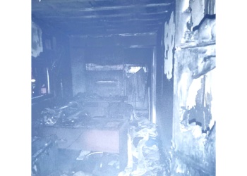 Agredieron a un sereno, robaron en la empresa y la prendieron fuego