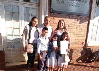 Jésica y Sandro, los únicos que decidieron dar el “sí” en Misiones este martes 13