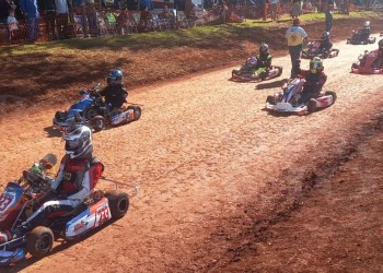 El terrado de Campo Grande vibró con el ruido de los kartings