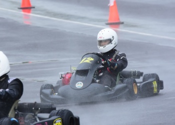 La fiesta no fue completa: el temporal obligó a culminar el karting en Oberá