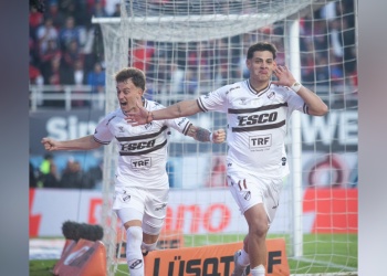 Platense dejó en el camino a otro grande y es finalista del Apertura